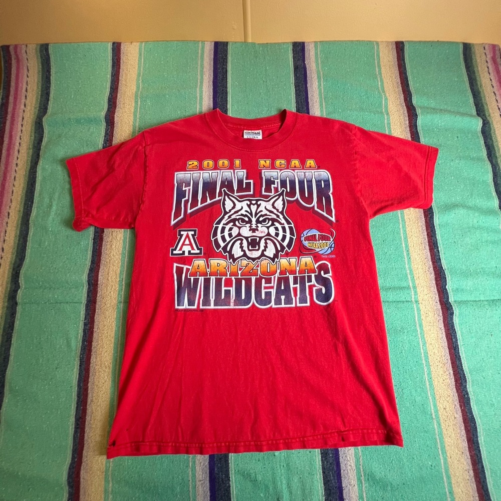 Arizona wildcats T-Shirt Mens Medium Red 2001 NCAA Final Four Vintage Tee